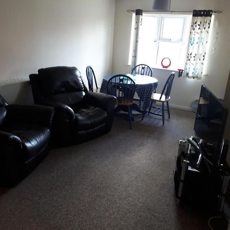 Marvellous Meridian Maisonette Ifield 외부 사진