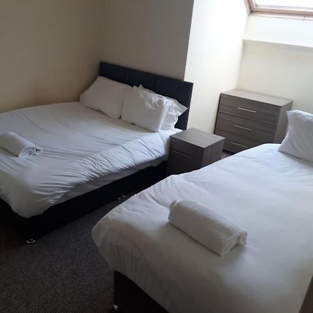 Marvellous Meridian Maisonette Ifield 외부 사진