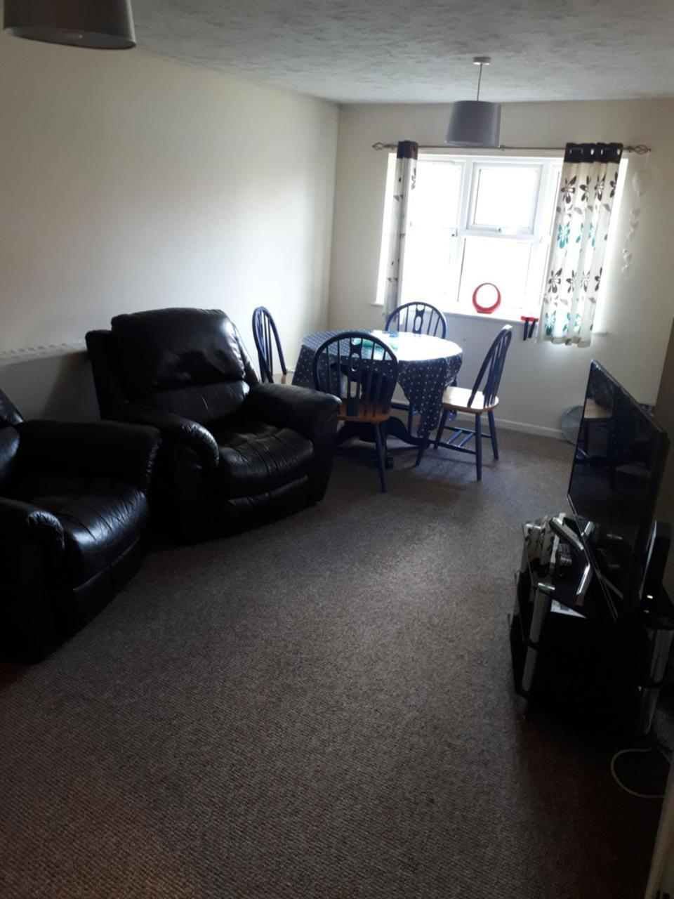 Marvellous Meridian Maisonette Ifield 외부 사진